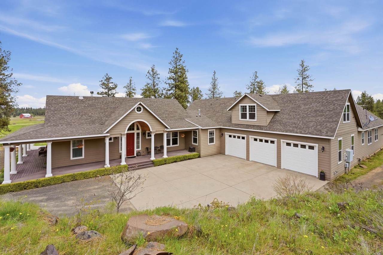 2609 Tiger Lily Ln - Photo 1