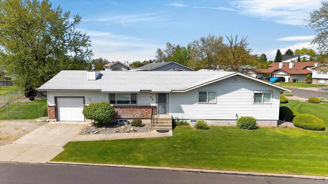 815 Beacon Ave - Photo 1