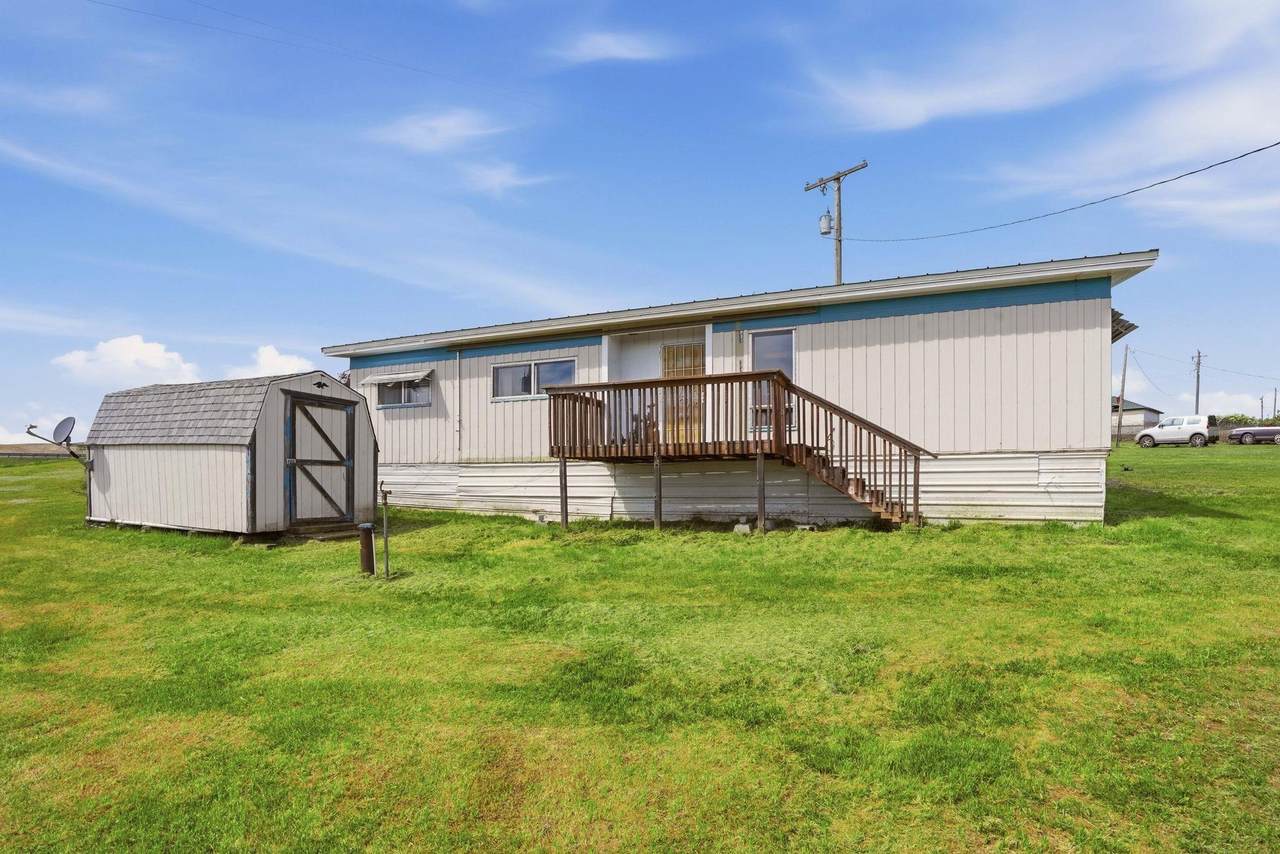36602 Forsythe Ave - Photo 1