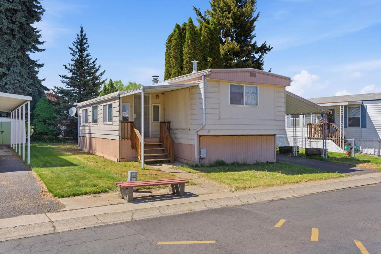 1211-#88 Lyons Ave - Photo 1