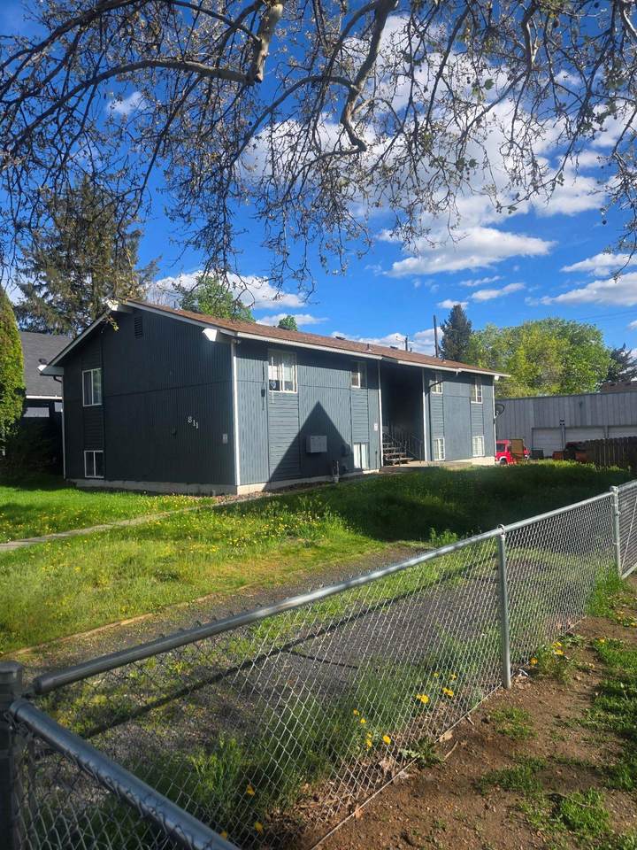 811 Spofford Ave - Photo 1