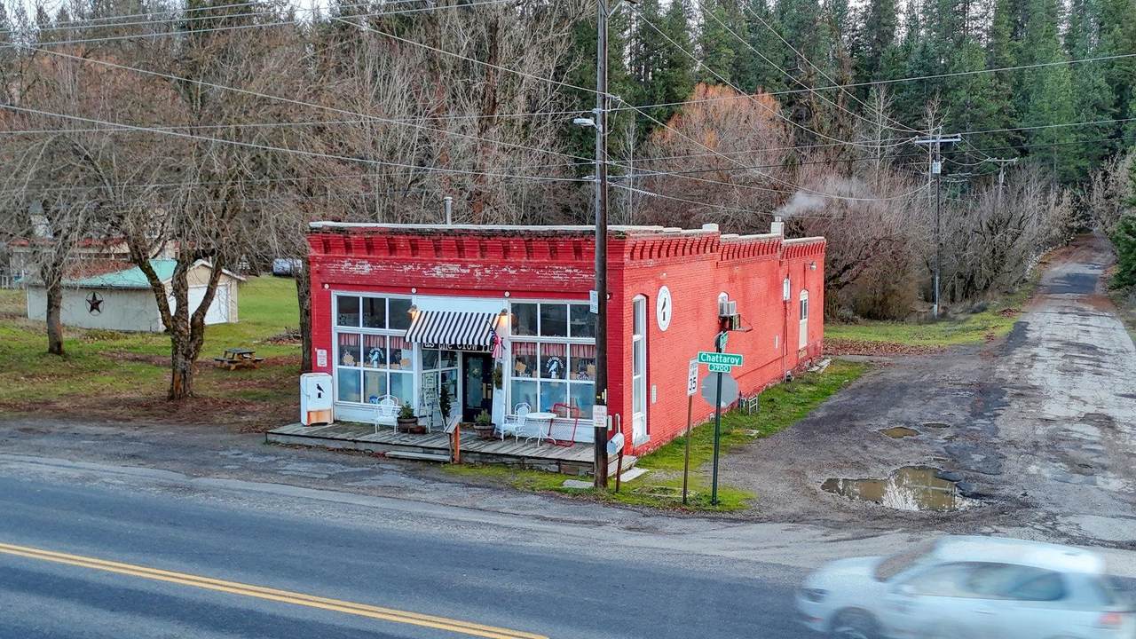 3916 Chattaroy Rd - Photo 1