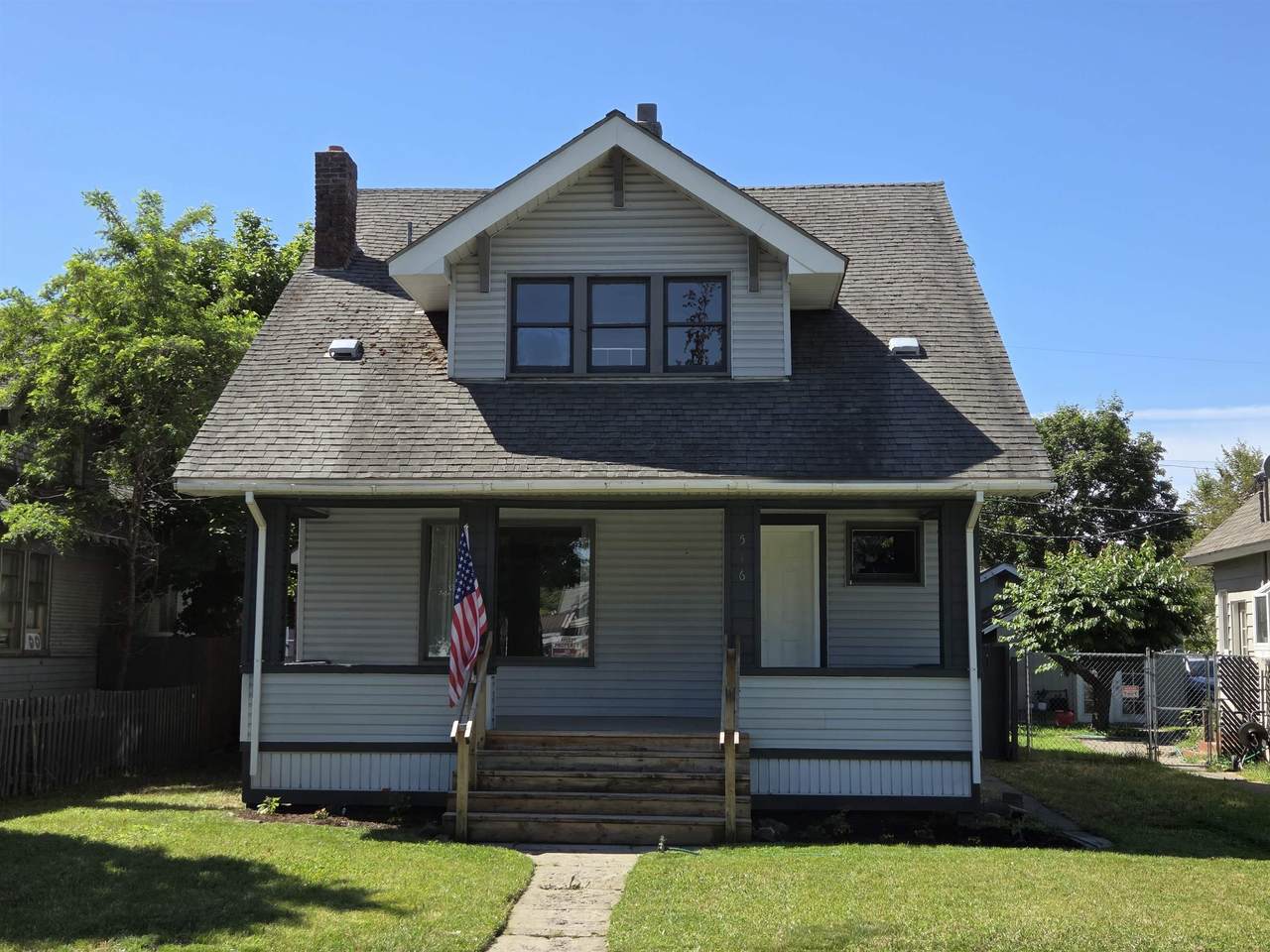 516 Ermina Ave - Photo 1