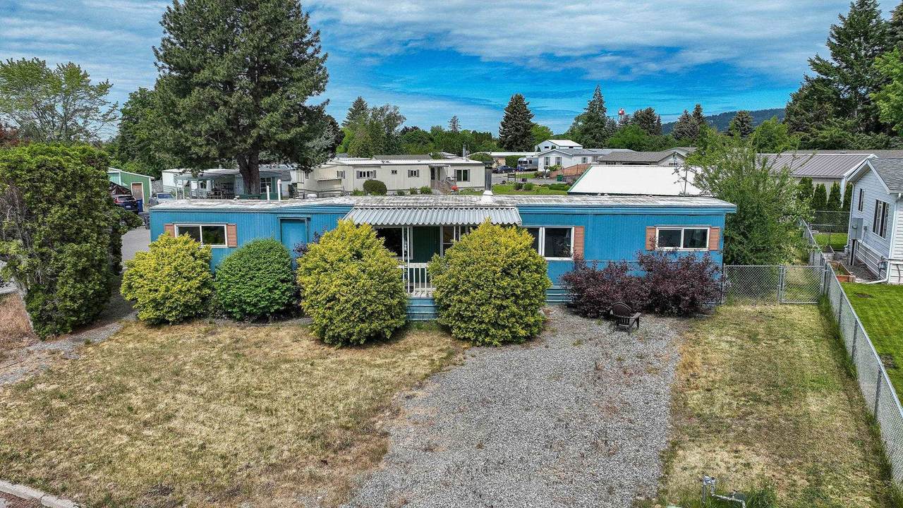 19115 Montgomery Dr - Photo 1