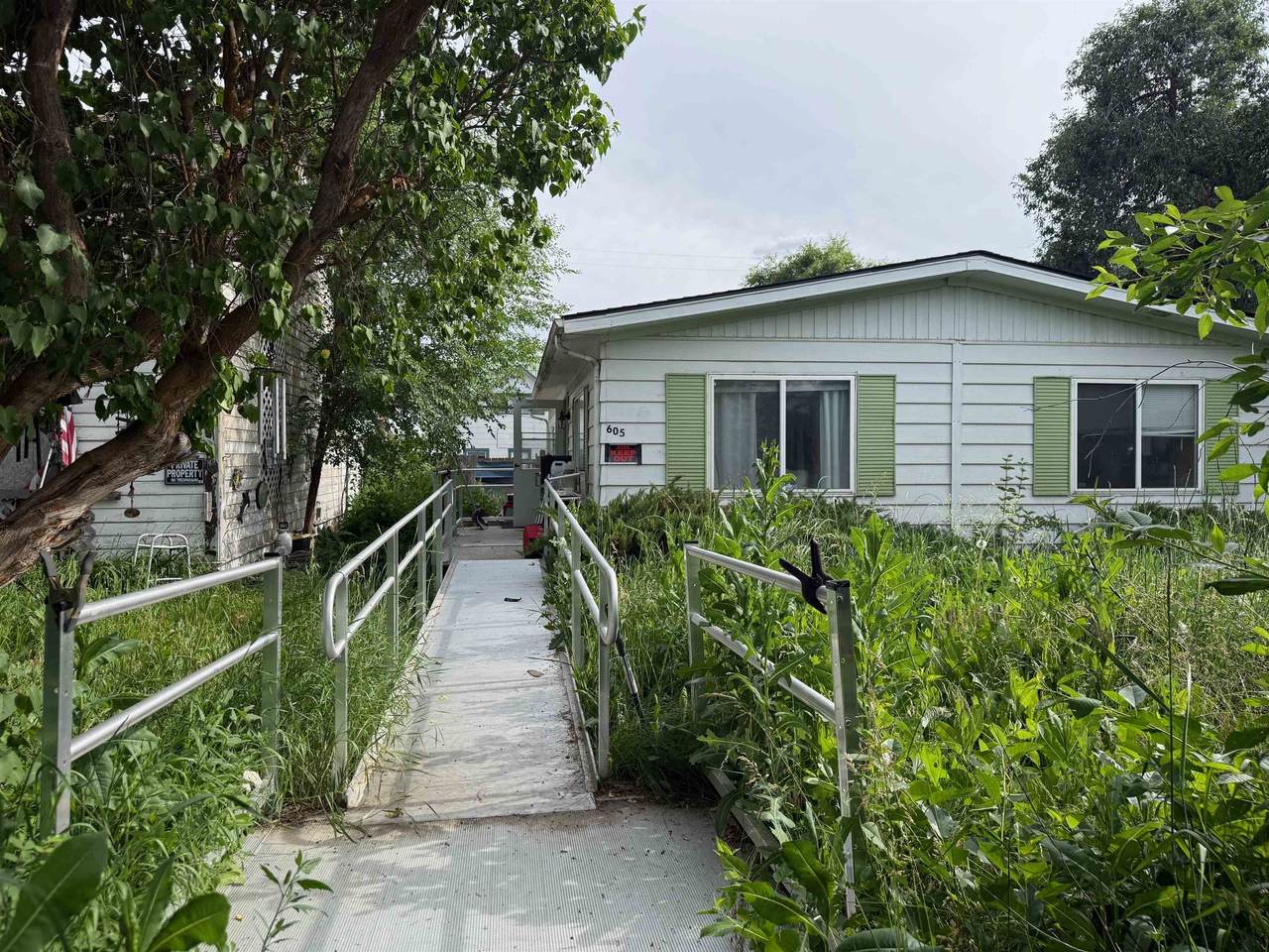 605 Ross St - Photo 1