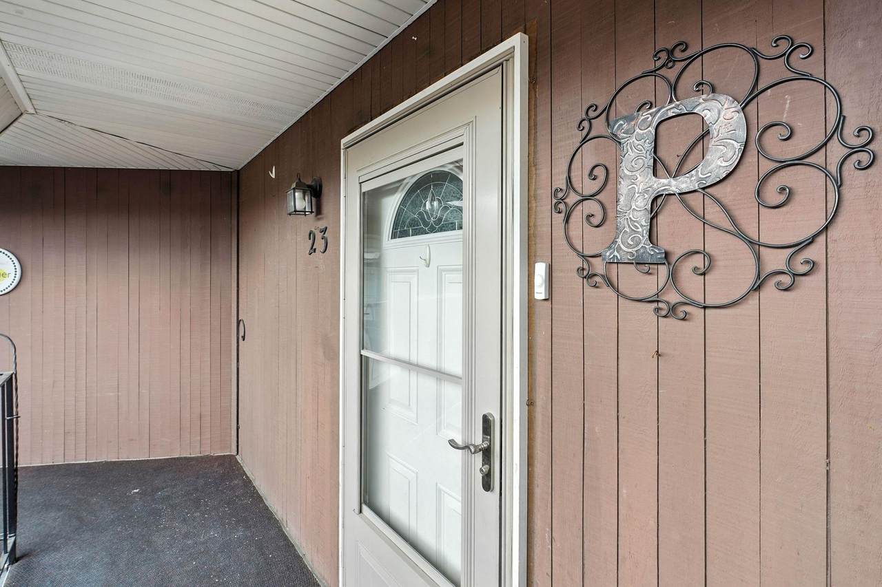 9020-23 Country Homes Blvd - Photo 1
