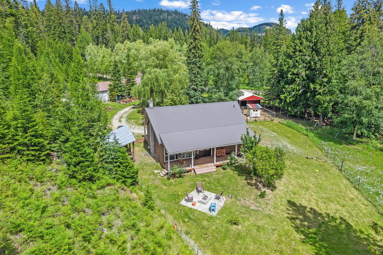 421 Pickett Rd - Photo 1