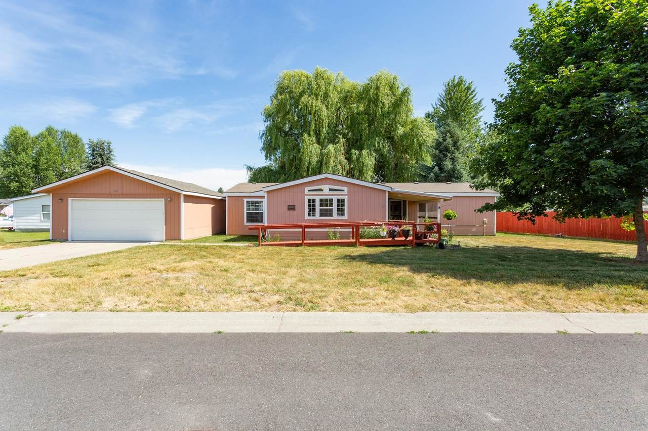 407 Meadowmere Way - Photo 1