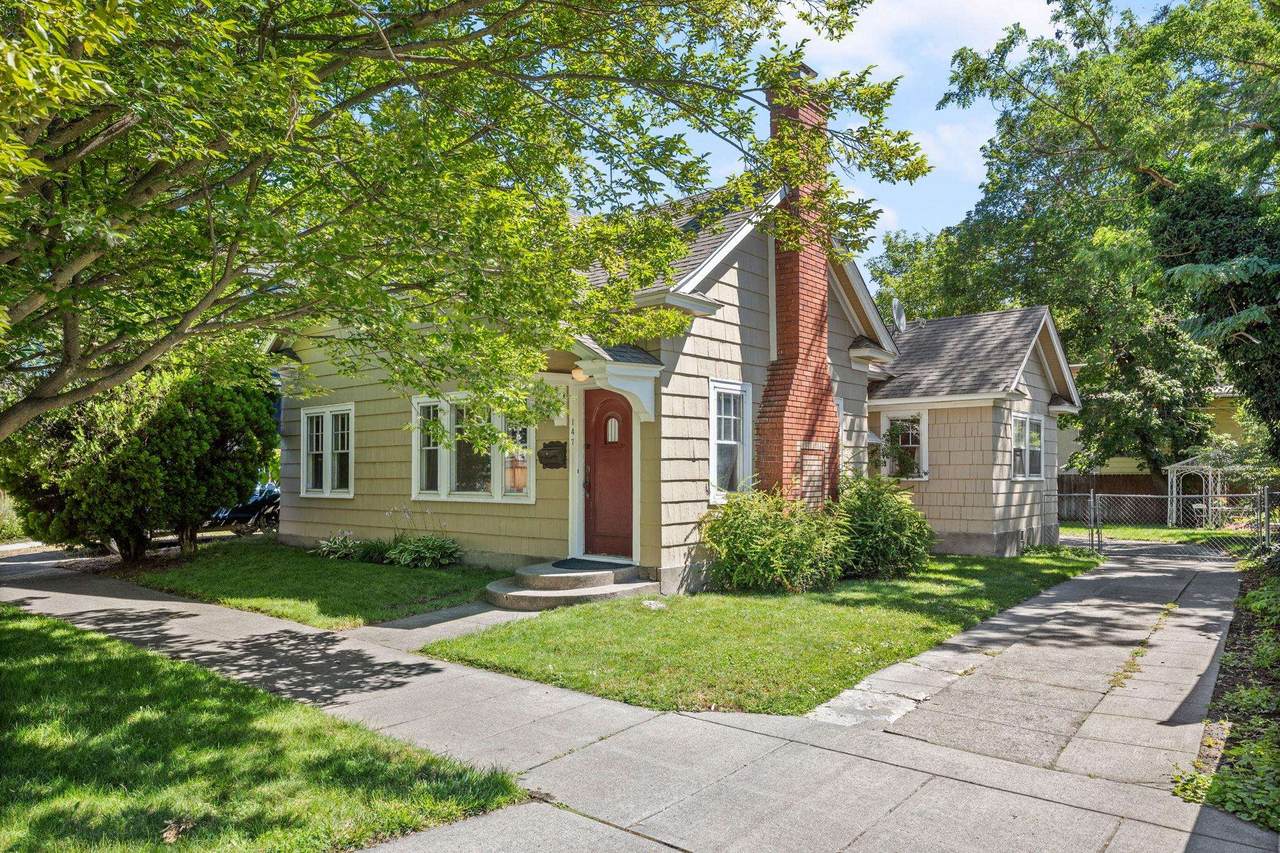147 Elm St - Photo 1