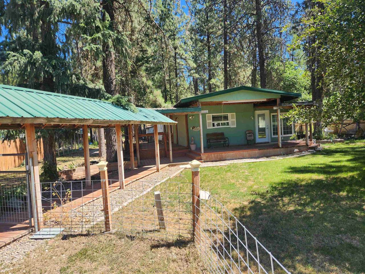 3252 Circle Dr - Photo 1