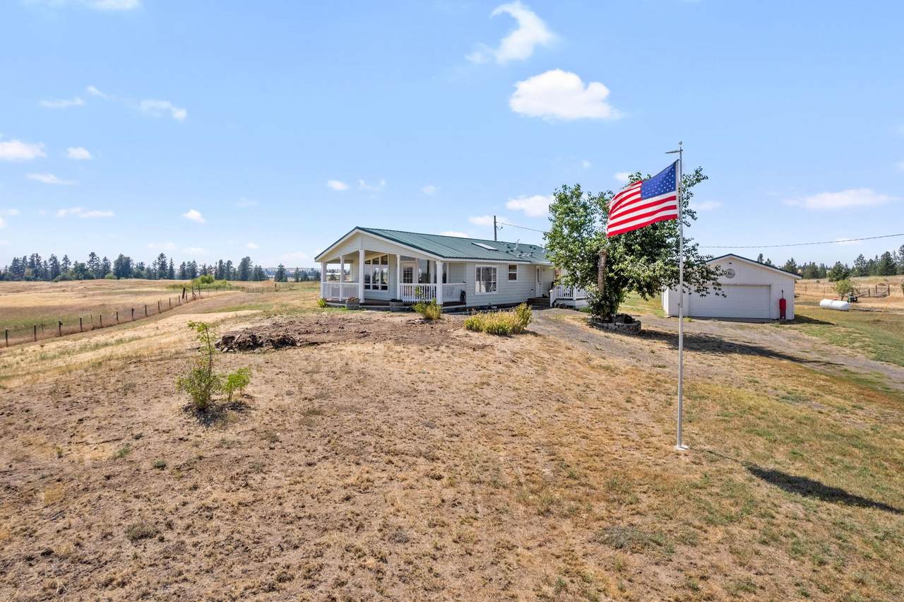 3511 Brooks Rd - Photo 1