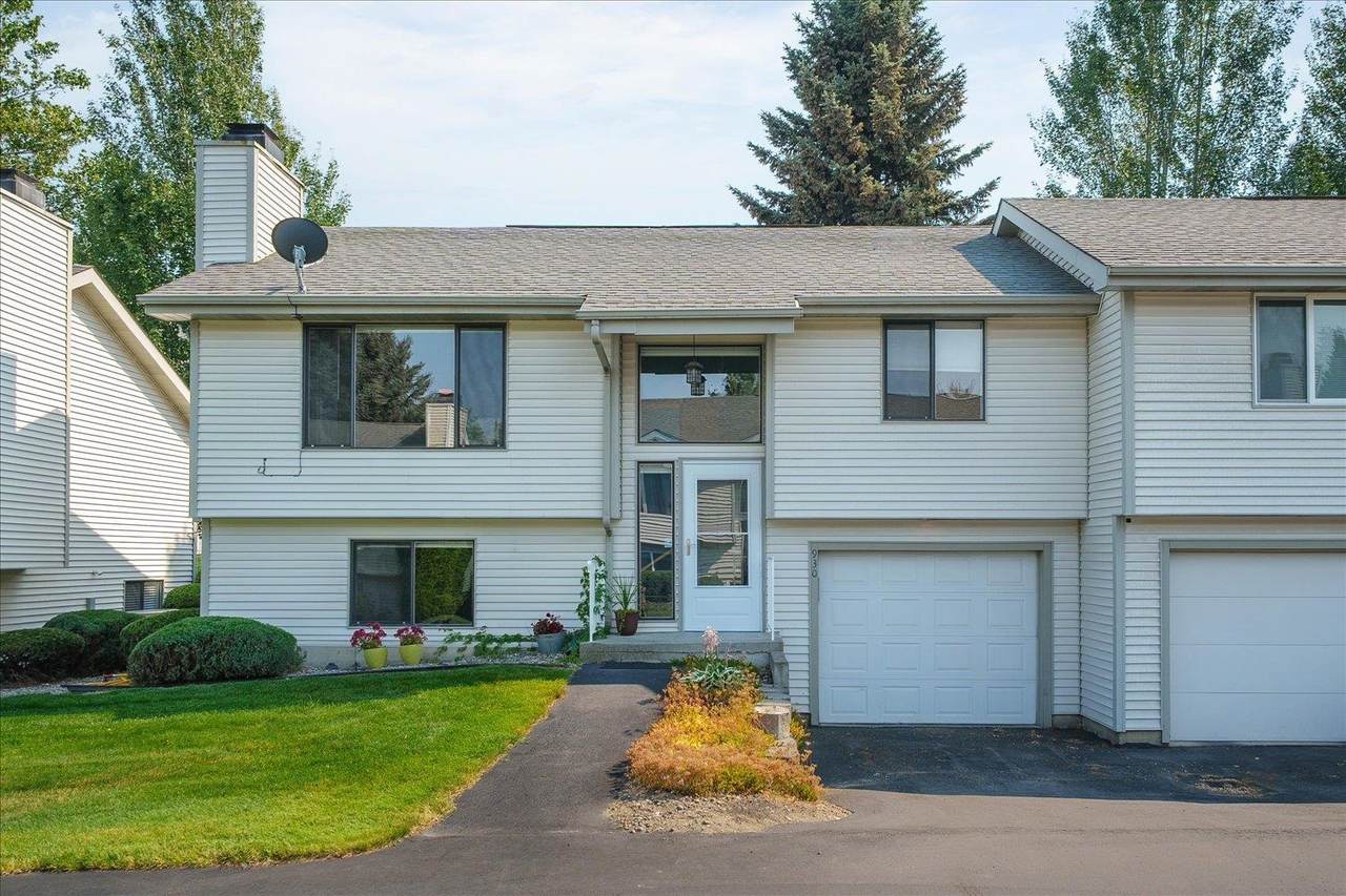930 Calkins Dr - Photo 1