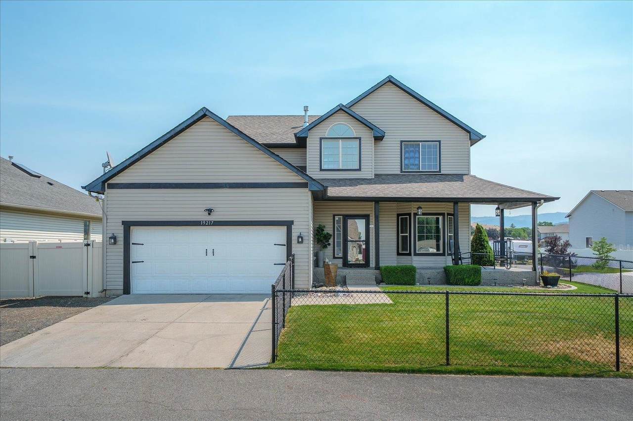 19217 7TH Ave - Photo 1
