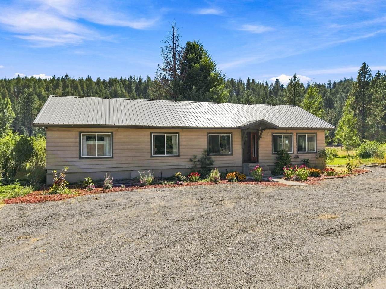 15325 Charles Rd - Photo 1