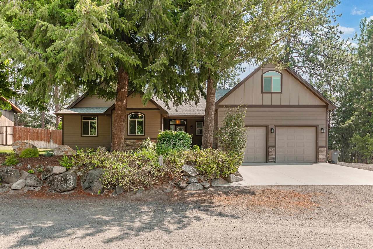 11410 Rockaway Dr - Photo 1