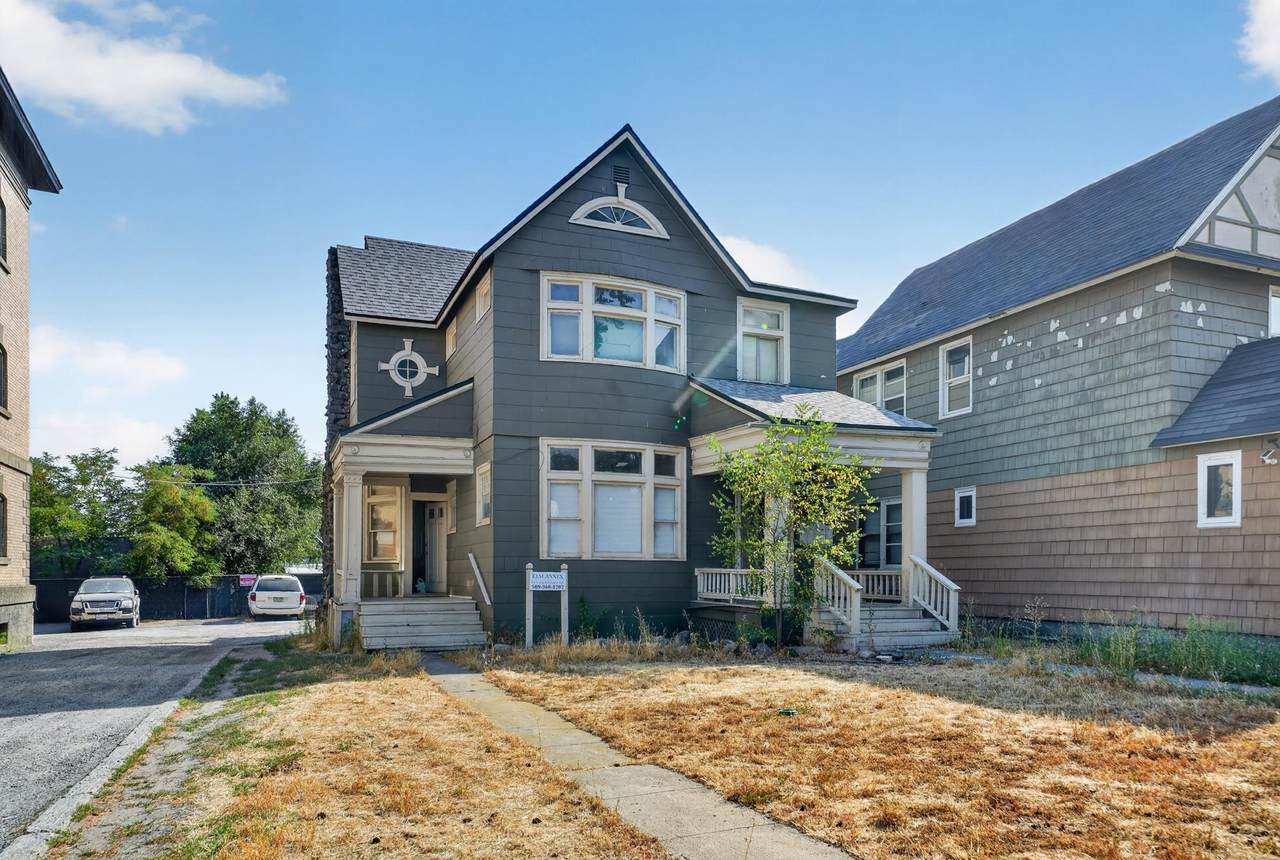 1911 2nd Ave - Photo 1