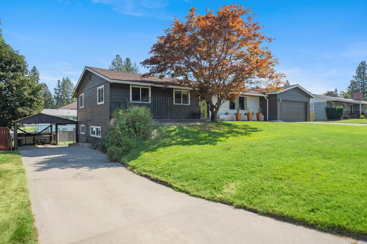 415 Shasta Way - Photo 1