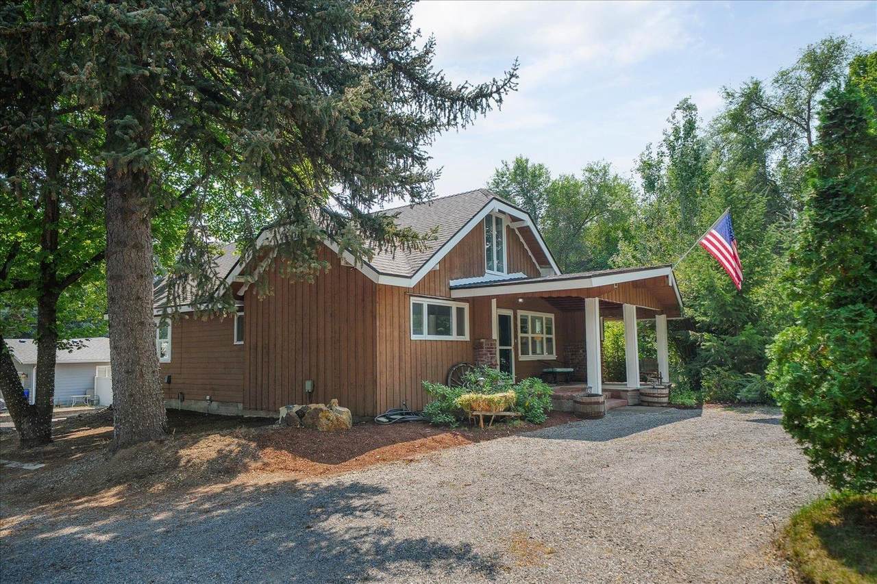 9522 Wall St - Photo 1