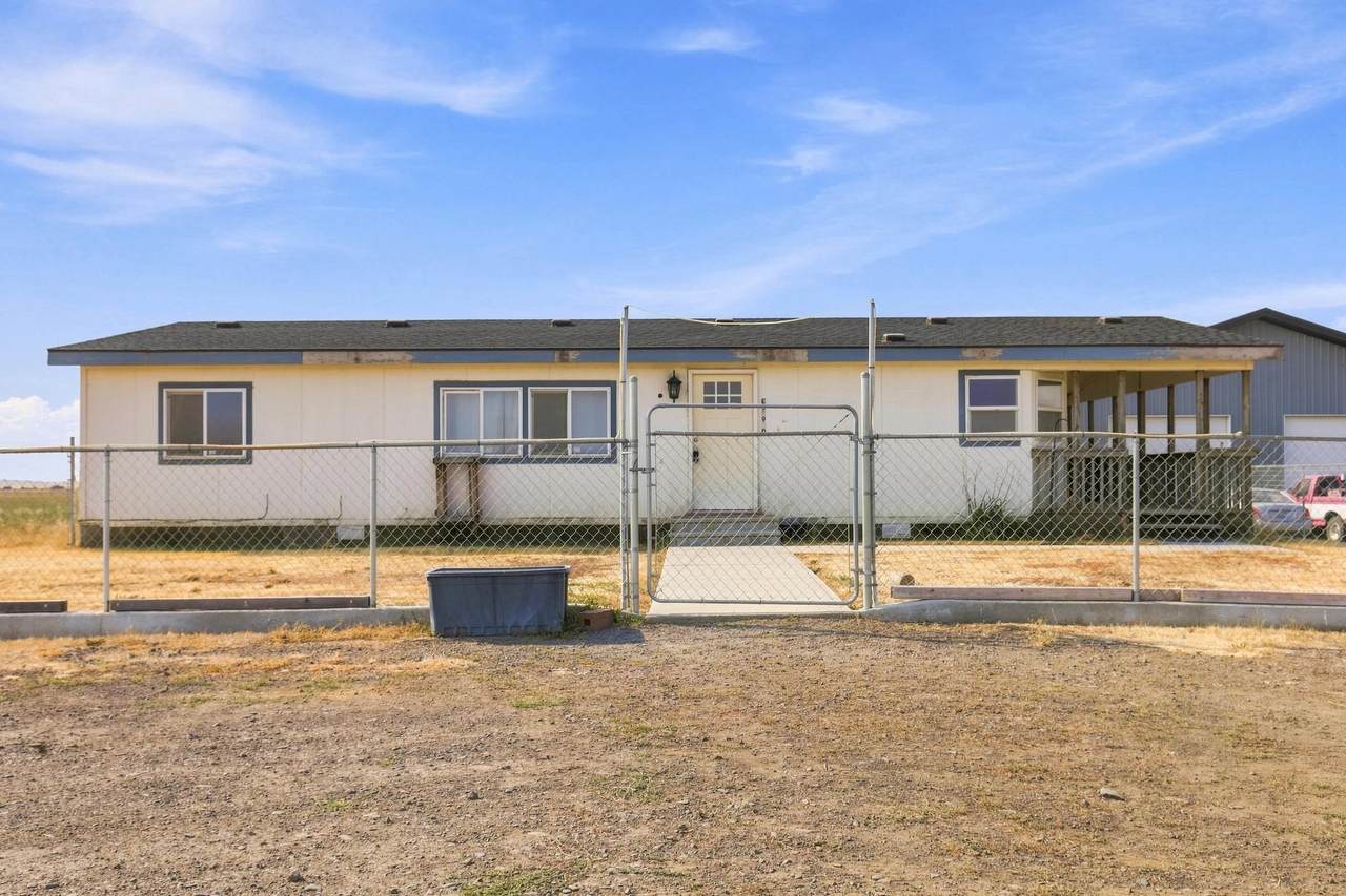 52900 Bisson Rd - Photo 1