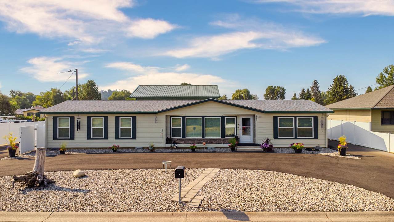 3518 3rd Ave - Photo 1