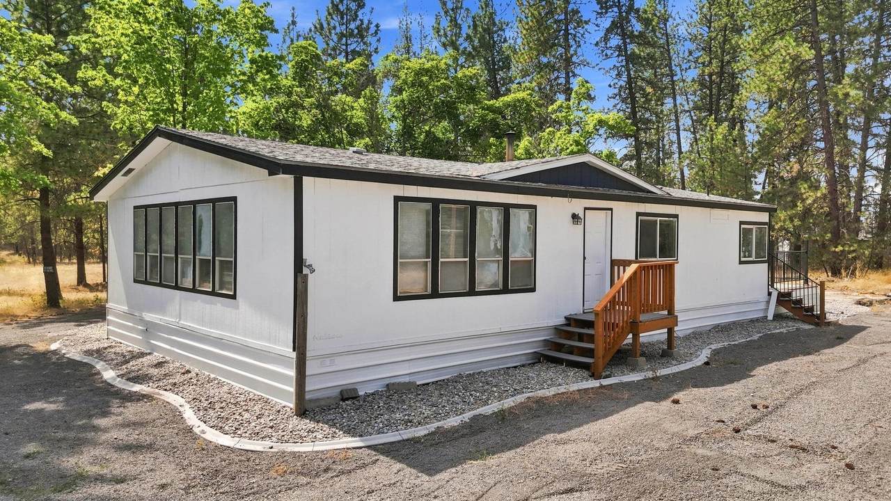 14807 Pine Bluff Rd - Photo 1