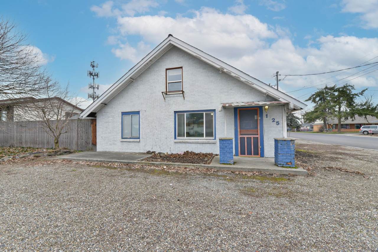 1725 Park Rd - Photo 1