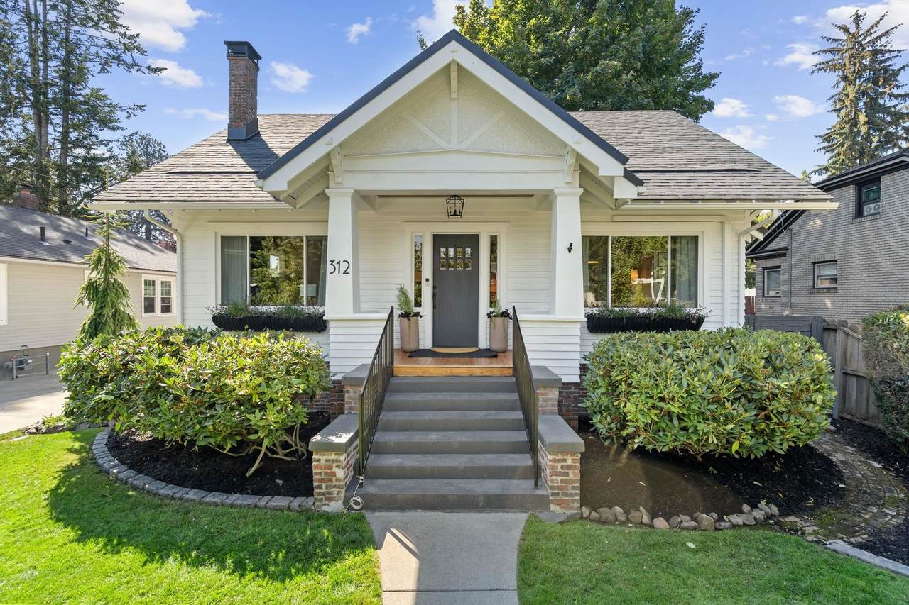 312 27th Ave - Photo 1