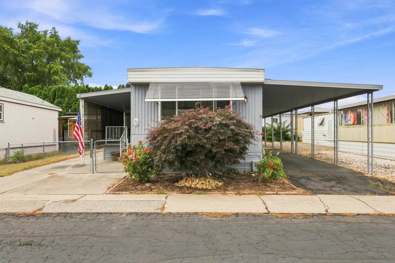 1211-#119 Lyons Ave - Photo 1