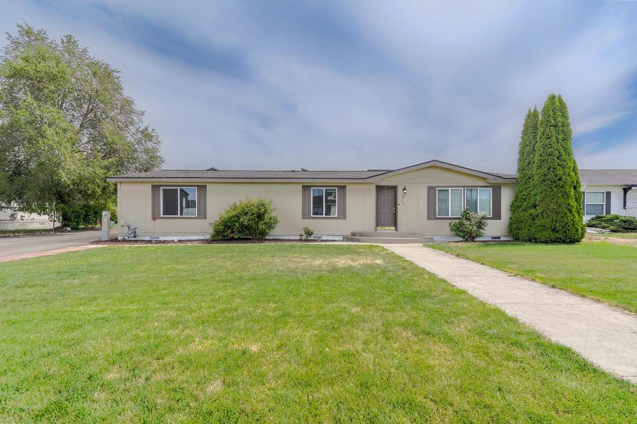 612 Shamrock Rd - Photo 1