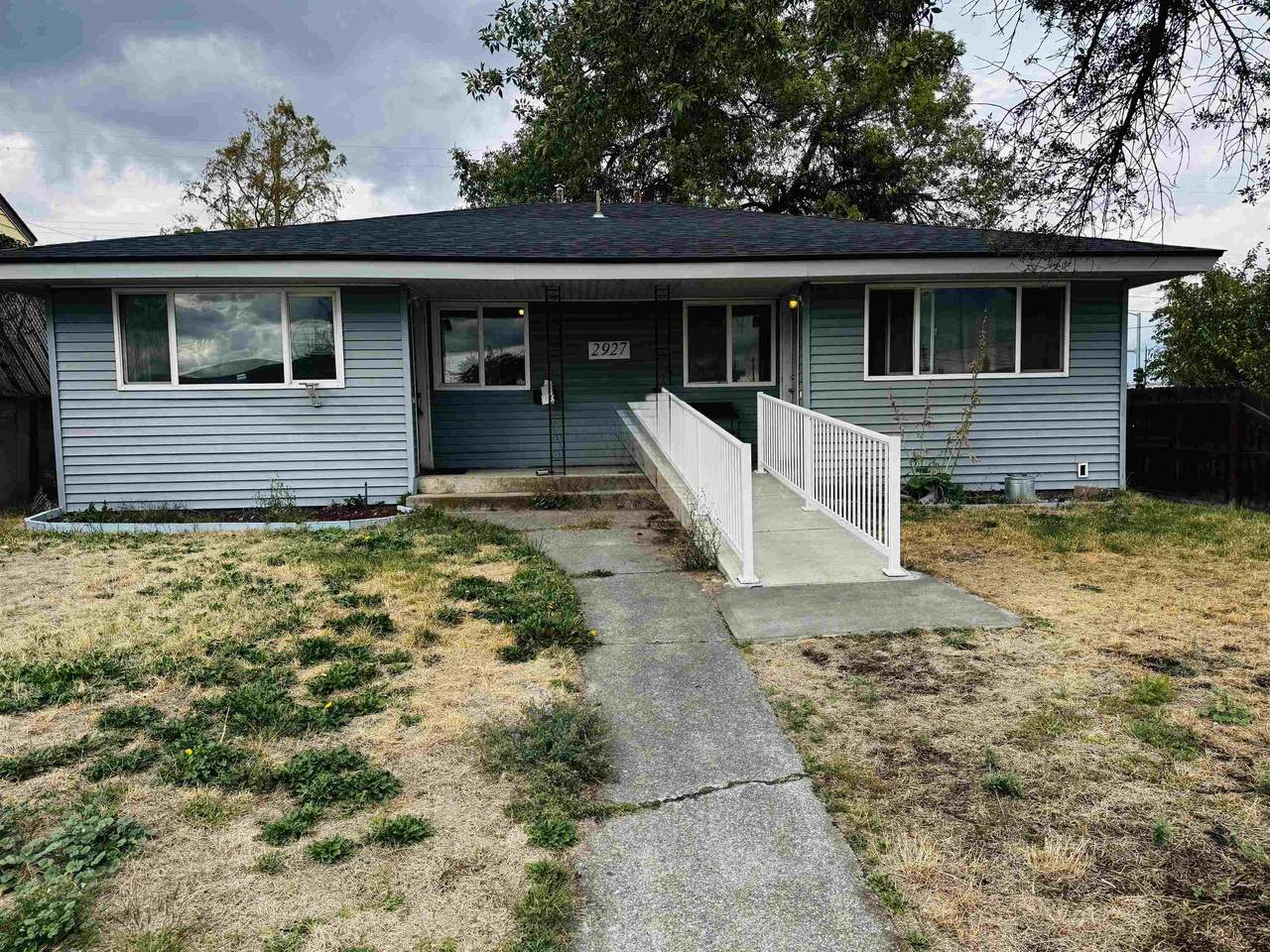2927 Hoffman St - Photo 1