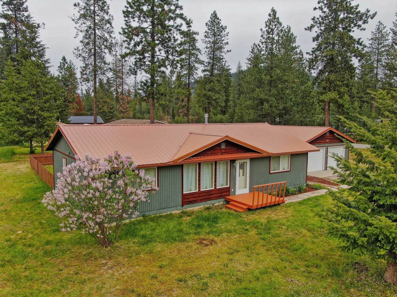 4031 Pine Meadows Dr - Photo 1