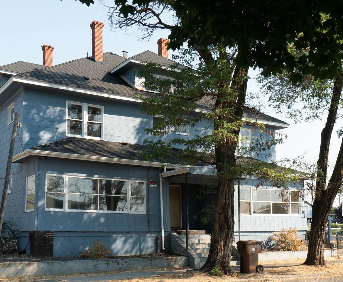 1708 Gardner Ave - Photo 1