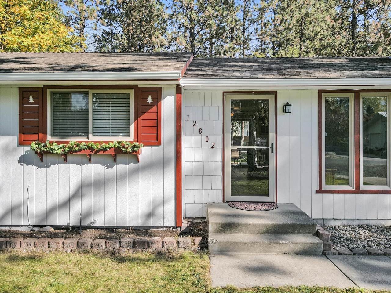 12802 Shore Rd - Photo 1