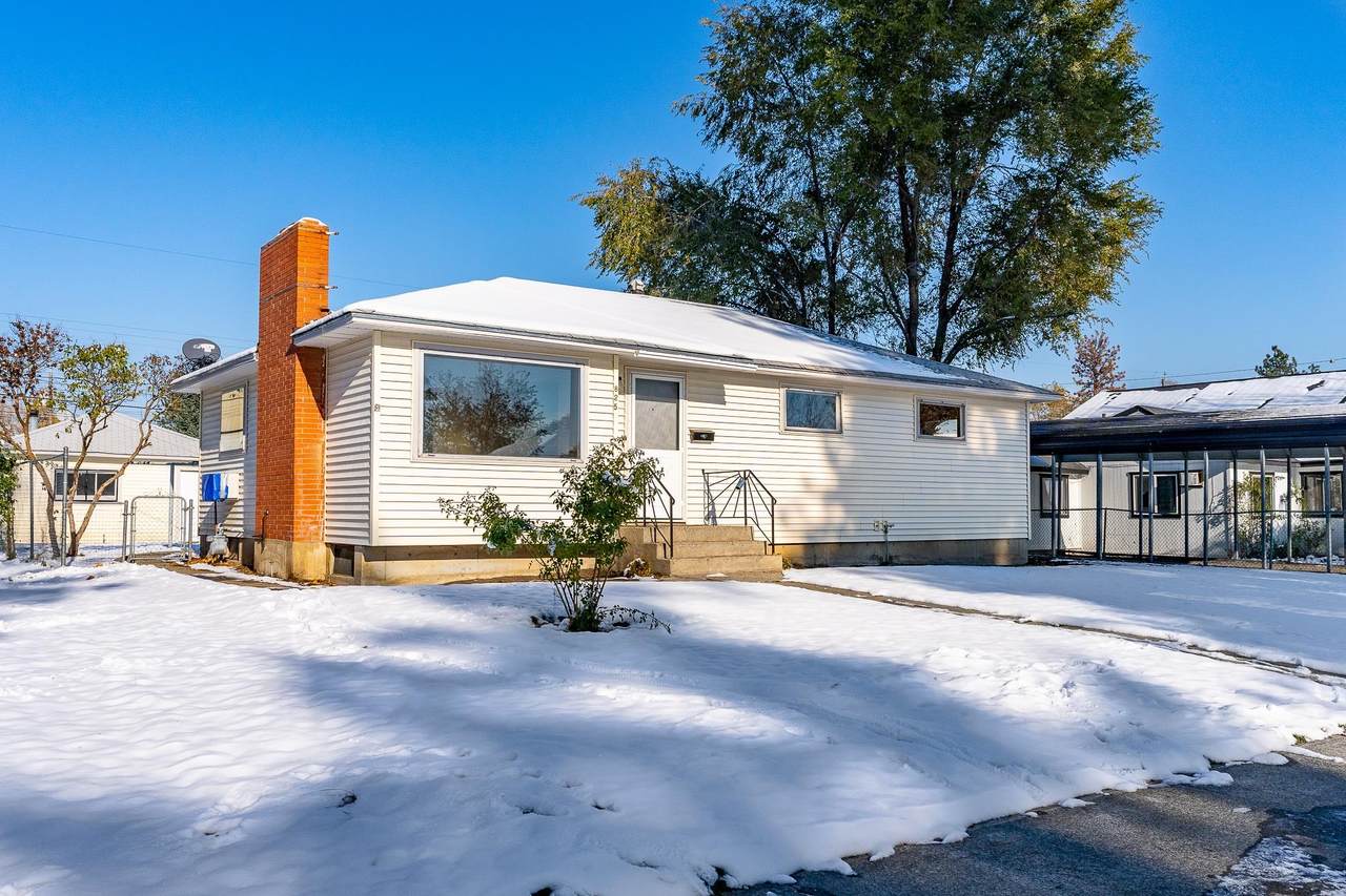 825 Sanson Ave - Photo 1