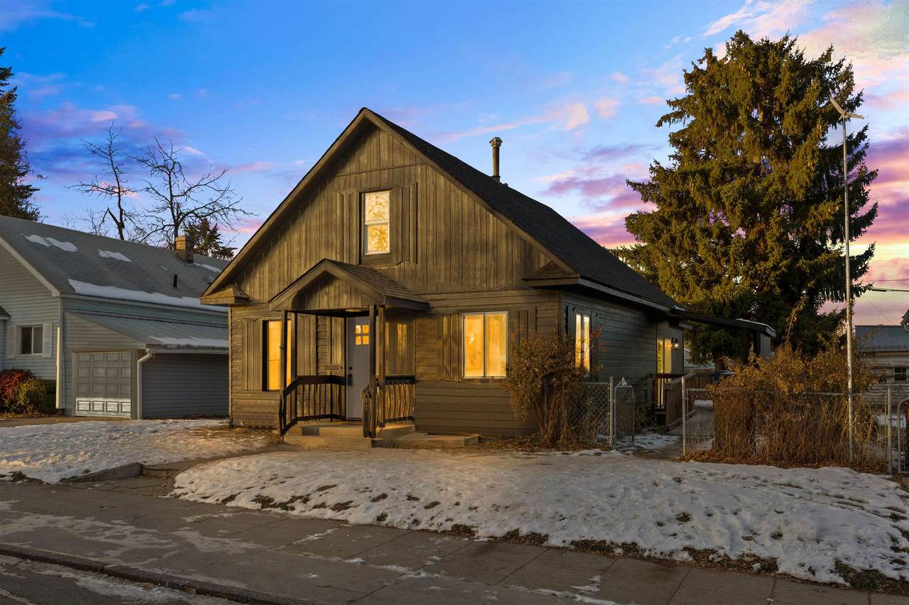 2807 Joseph Ave - Photo 1