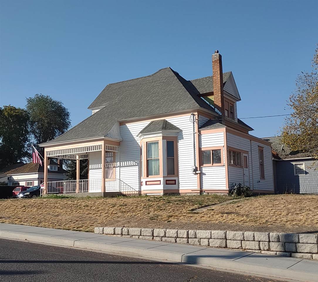 702 Marshall - Photo 1