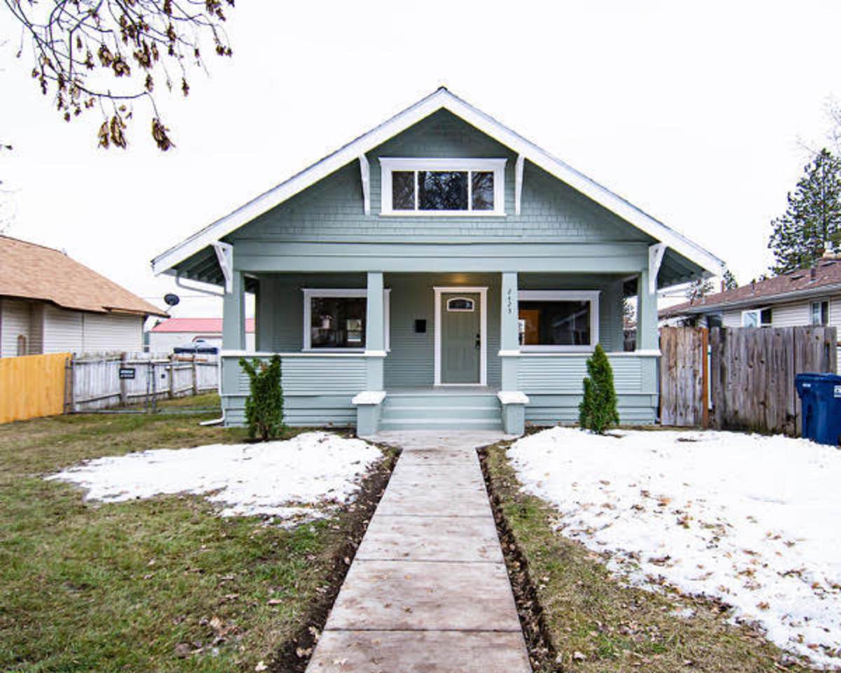 2423 Kiernan Ave - Photo 1
