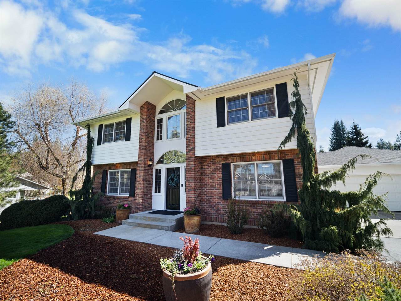 14129 Shoreview Dr - Photo 1