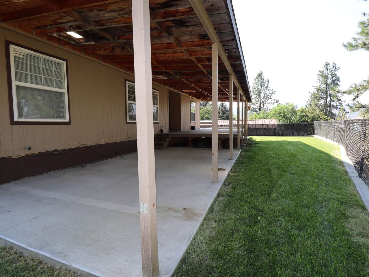 1003 Seven Bays Rd - Photo 1