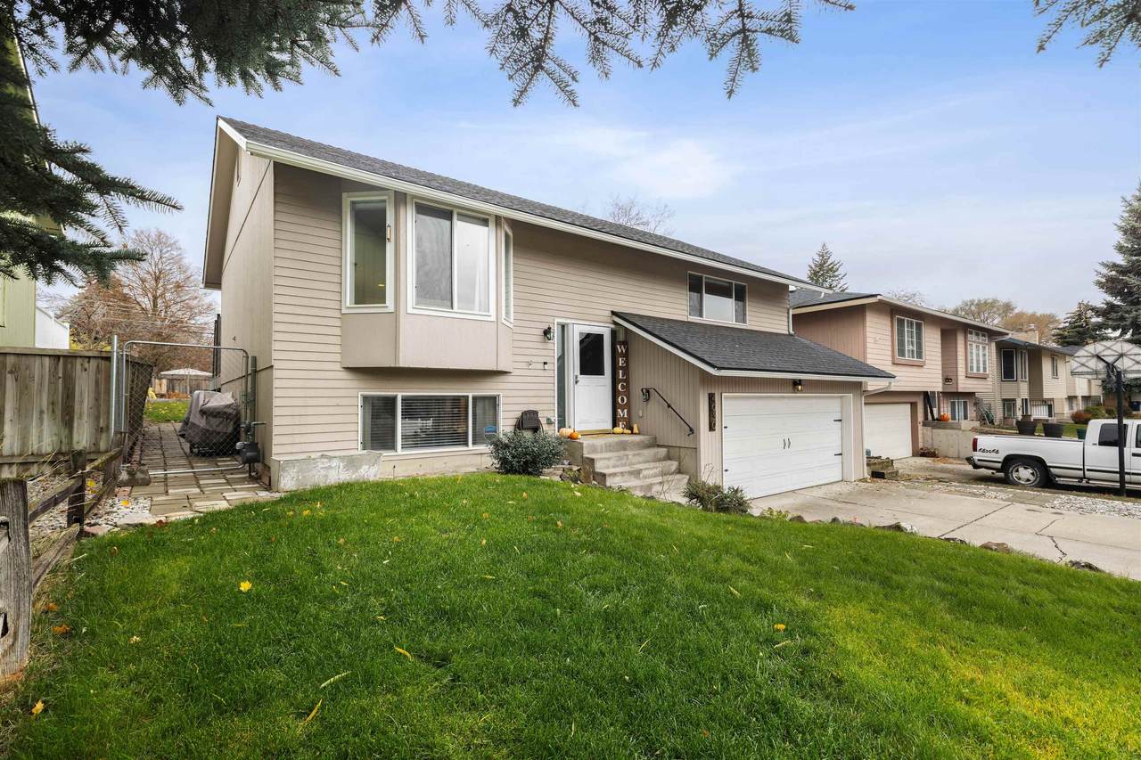 4030 21st Ave - Photo 1