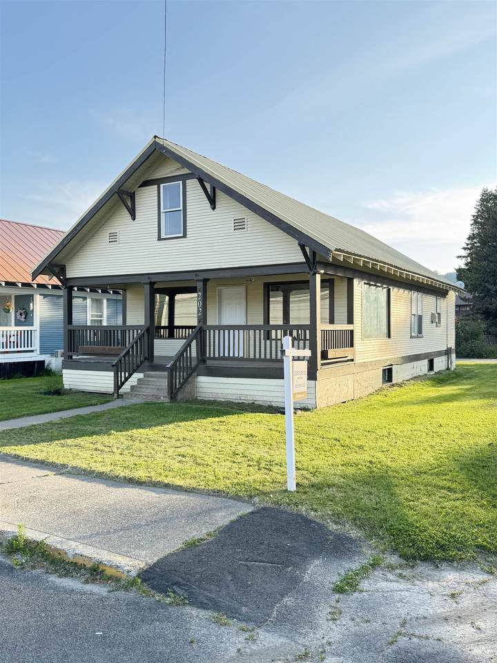 202 Central Ave - Photo 1