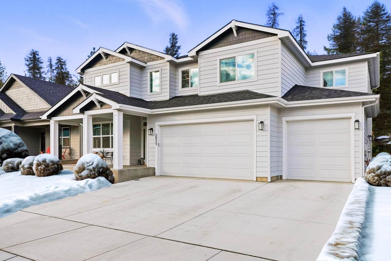 2025 33rd Ave - Photo 1