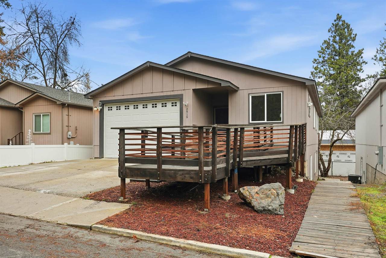 2919 12th Ave - Photo 1