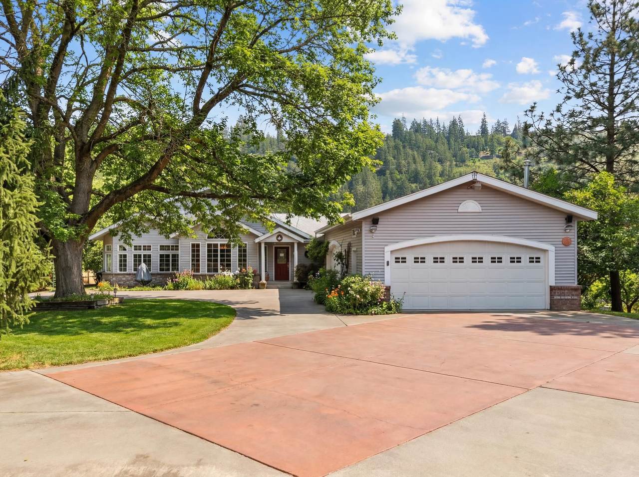1703 25th Ave - Photo 1