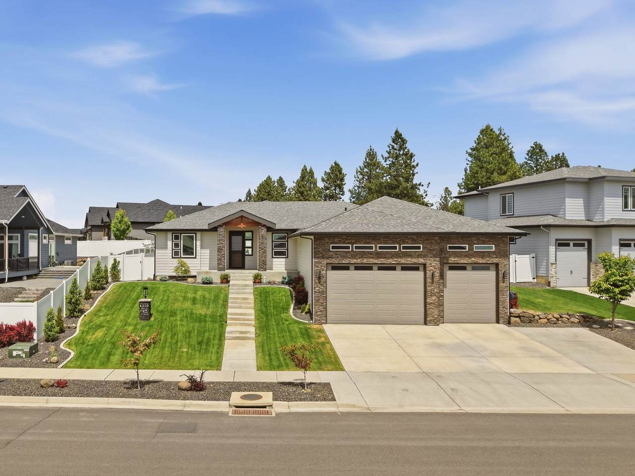 4210 Pine Cliff Dr - Photo 1