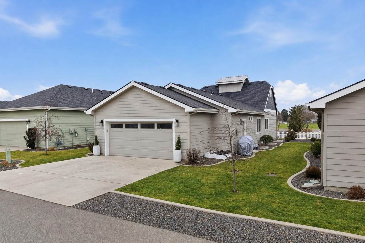 1774 Harvest Pkwy - Photo 1