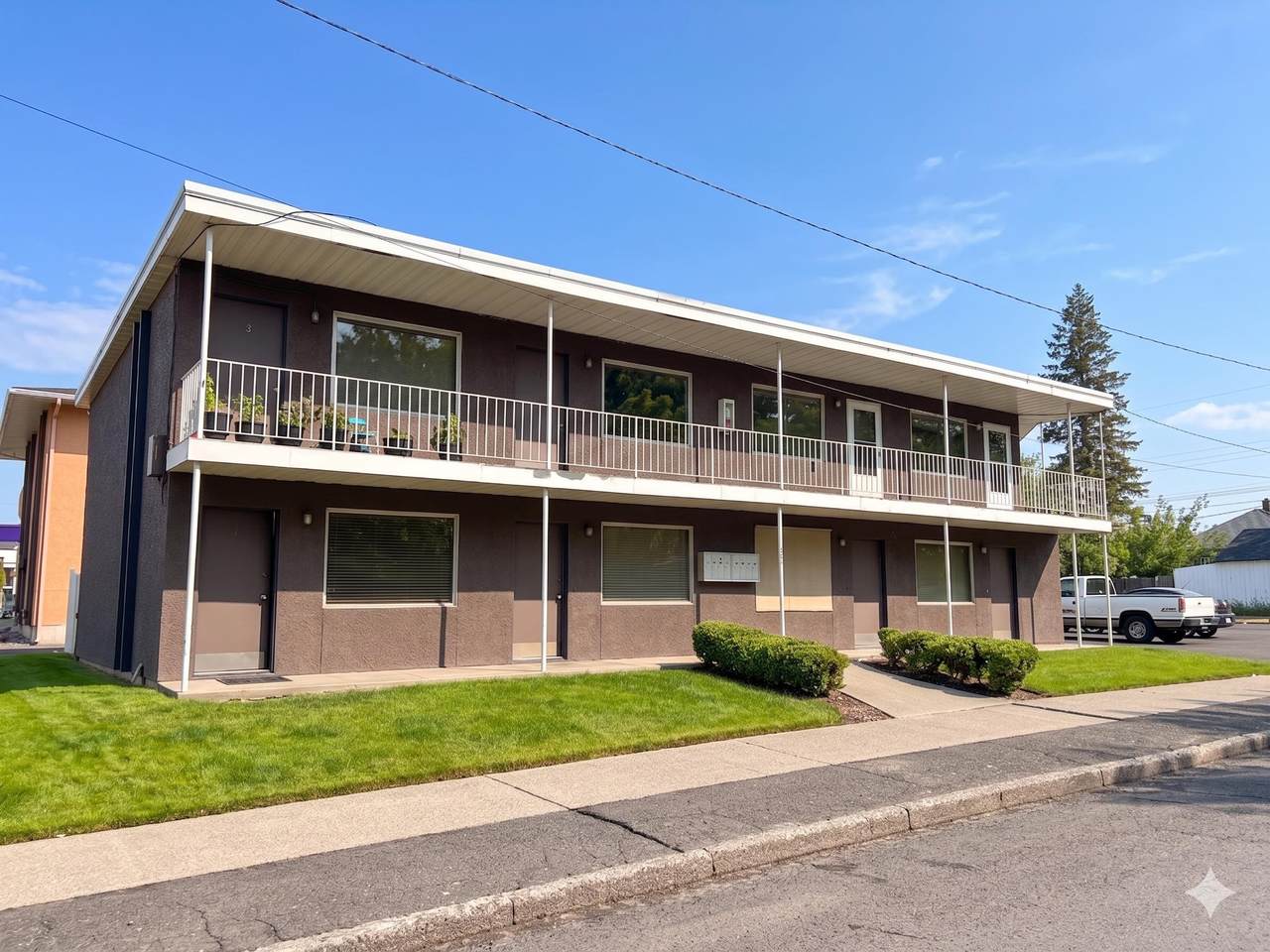 2626 Hemlock St - Photo 1