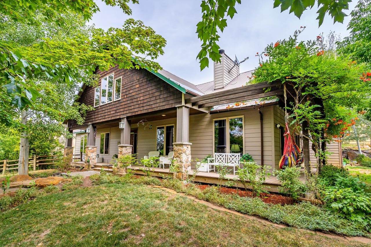 384 Tunk Creek Rd - Photo 1