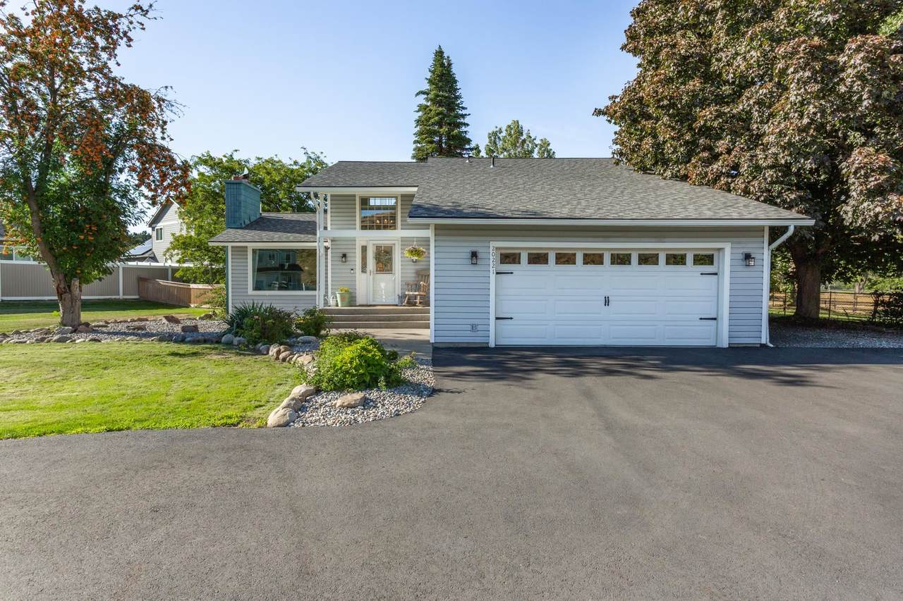 20221 8th Ave - Photo 1