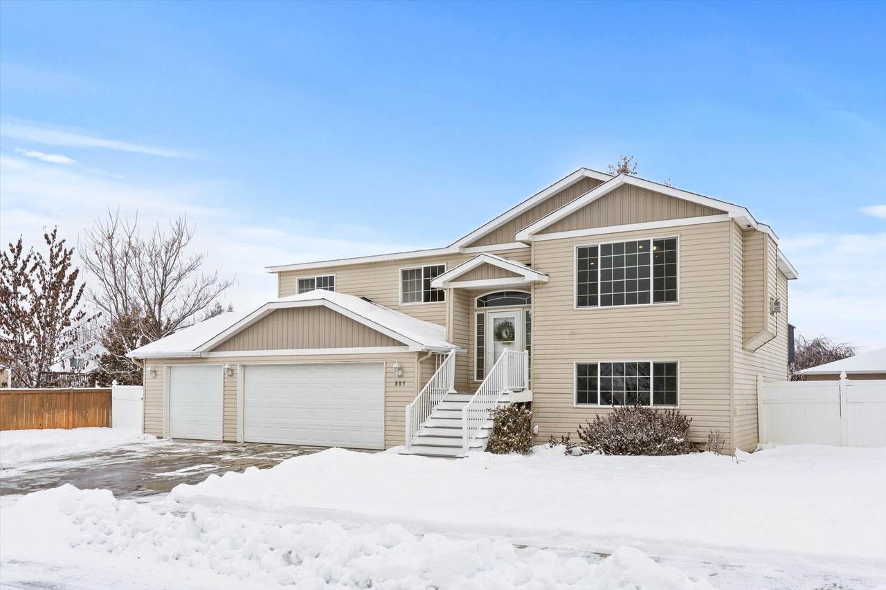 805 Justin Ave - Photo 1